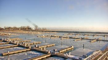 Weather camera view of Waukegan Harbor and Marina.