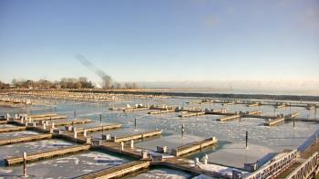 Weather camera view of Waukegan Harbor and Marina.
