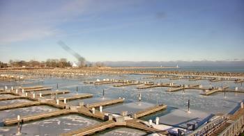 Weather camera view of Waukegan Harbor and Marina.