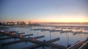 Weather camera view of Waukegan Harbor and Marina.