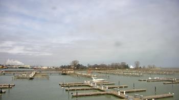 Weather camera view of Waukegan Harbor and Marina.