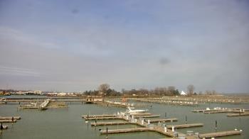 Weather camera view of Waukegan Harbor and Marina.