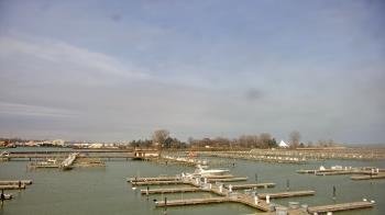 Weather camera view of Waukegan Harbor and Marina.