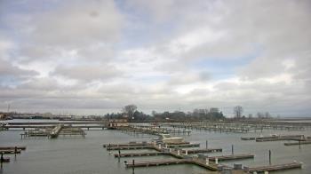 Weather camera view of Waukegan Harbor and Marina.