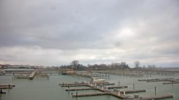 Weather camera view of Waukegan Harbor and Marina.