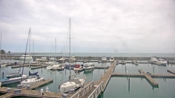 Weather camera view of Waukegan Harbor and Marina.