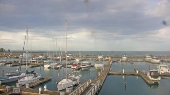 Weather camera view of Waukegan Harbor and Marina.
