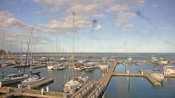 Weather camera view of Waukegan Harbor and Marina.
