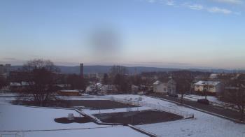 Weather camera view of Heights Murray ES.