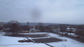 Weather camera view of Heights Murray ES.
