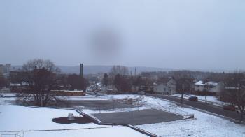 Weather camera view of Heights Murray ES.