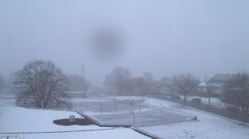 Weather camera view of Heights Murray ES.