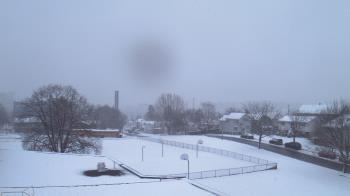 Weather camera view of Heights Murray ES.