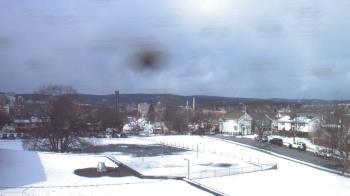 Weather camera view of Heights Murray ES.