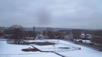 Weather camera view of Heights Murray ES.