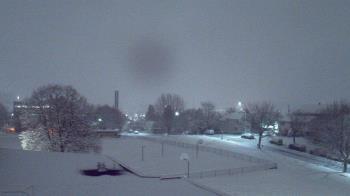Weather camera view of Heights Murray ES.