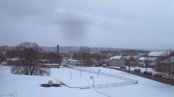 Weather camera view of Heights Murray ES.