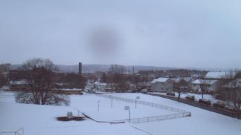 Weather camera view of Heights Murray ES.