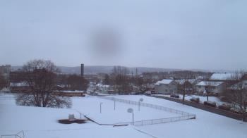 Weather camera view of Heights Murray ES.