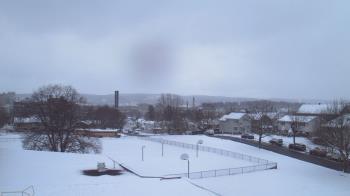 Weather camera view of Heights Murray ES.