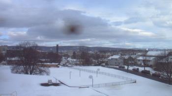 Weather camera view of Heights Murray ES.