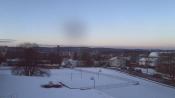 Weather camera view of Heights Murray ES.