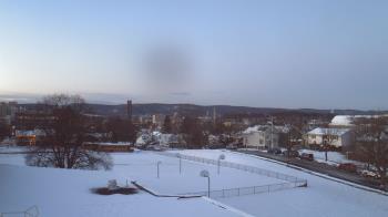 Weather camera view of Heights Murray ES.