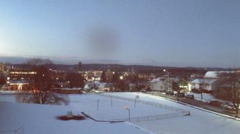 Weather camera view of Heights Murray ES.