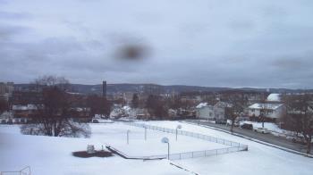 Weather camera view of Heights Murray ES.