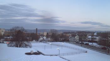 Weather camera view of Heights Murray ES.