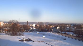 Weather camera view of Heights Murray ES.