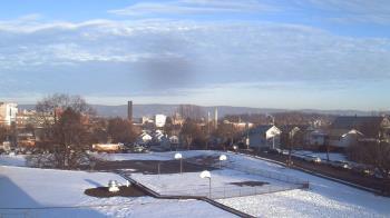 Weather camera view of Heights Murray ES.