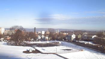 Weather camera view of Heights Murray ES.