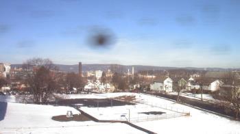 Weather camera view of Heights Murray ES.