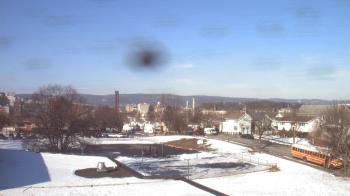 Weather camera view of Heights Murray ES.