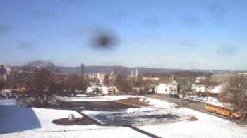 Weather camera view of Heights Murray ES.