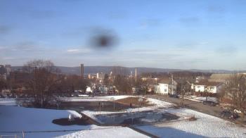 Weather camera view of Heights Murray ES.