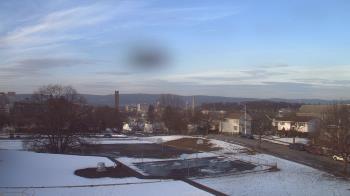 Weather camera view of Heights Murray ES.