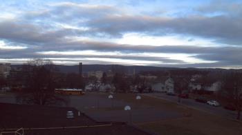 Weather camera view of Heights Murray ES.