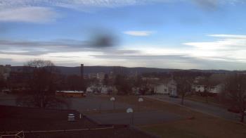 Weather camera view of Heights Murray ES.