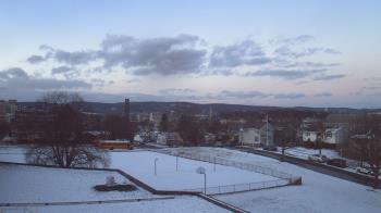 Weather camera view of Heights Murray ES.