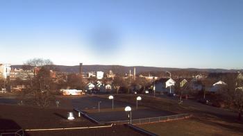 Weather camera view of Heights Murray ES.