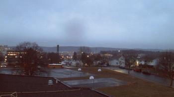 Weather camera view of Heights Murray ES.