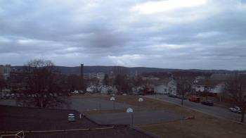 Weather camera view of Heights Murray ES.