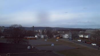 Weather camera view of Heights Murray ES.