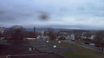 Weather camera view of Heights Murray ES.
