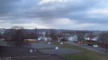 Weather camera view of Heights Murray ES.