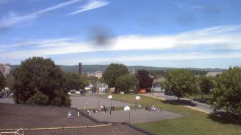 Weather camera view of Heights Murray ES.