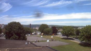 Weather camera view of Heights Murray ES.