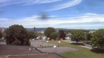 Weather camera view of Heights Murray ES.